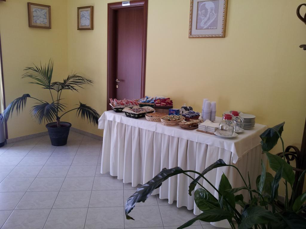 Holiday B&B Vico Del Gargano Εξωτερικό φωτογραφία